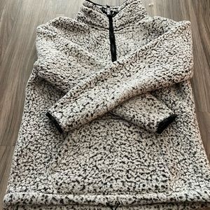 Victorias Secret Pink brand Sherpa pullover w zip